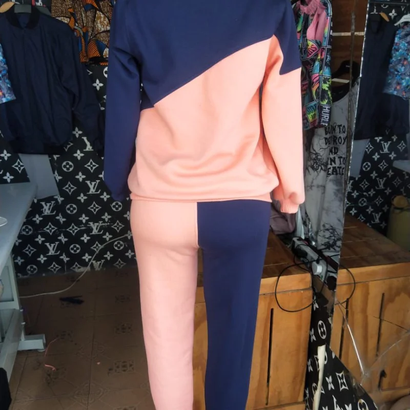 Women’s Cozy 2-Piece Travel Sweatsuit Set – Soft Matching Lounge Outfit